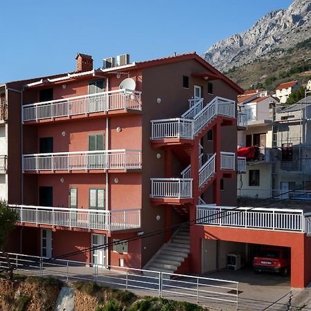 Apartments Toni Omiš Buitenkant foto