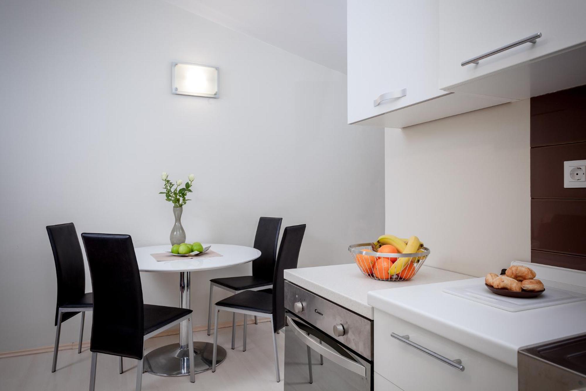 Apartments Toni Omiš Buitenkant foto