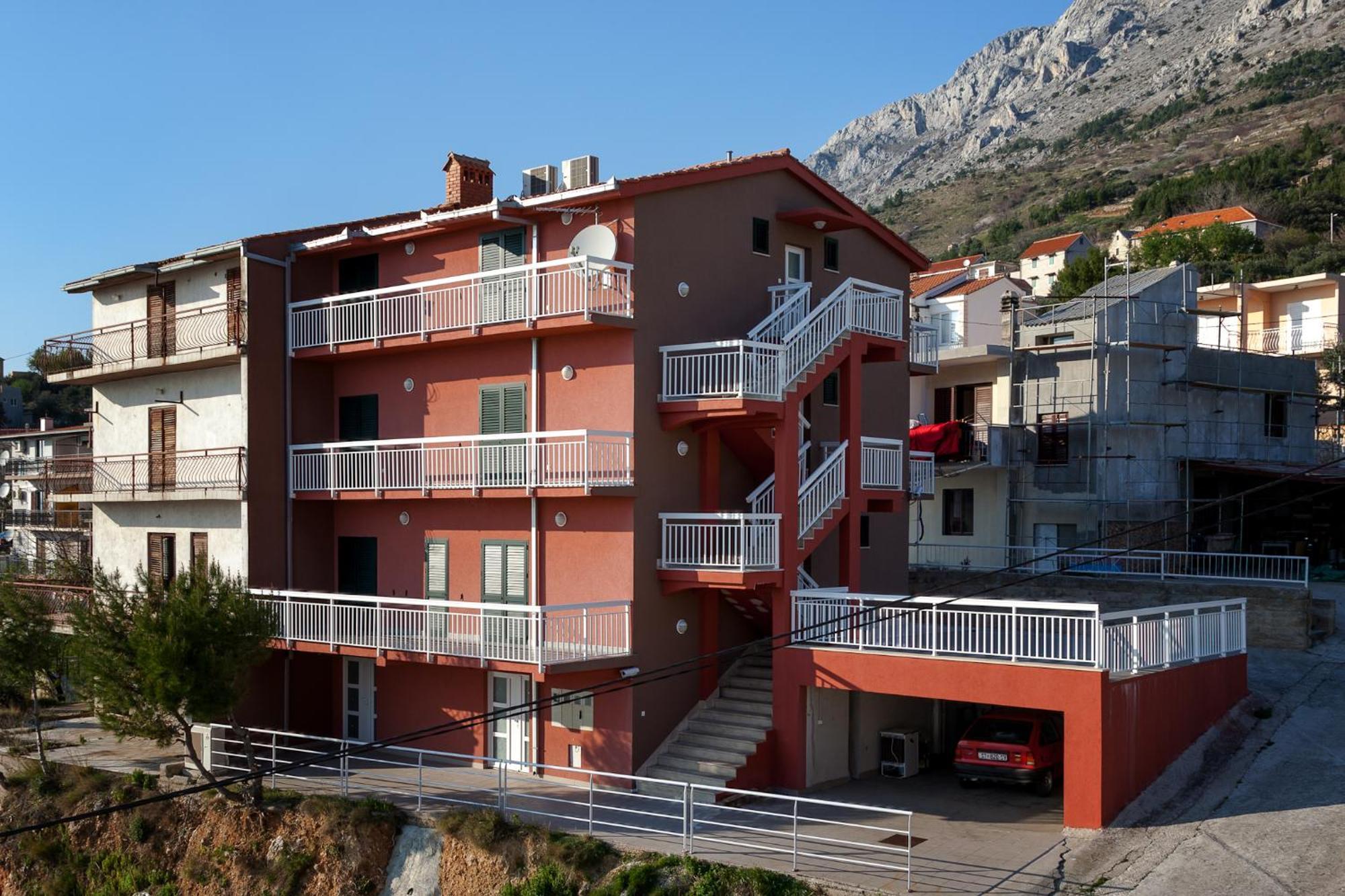 Apartments Toni Omiš Buitenkant foto