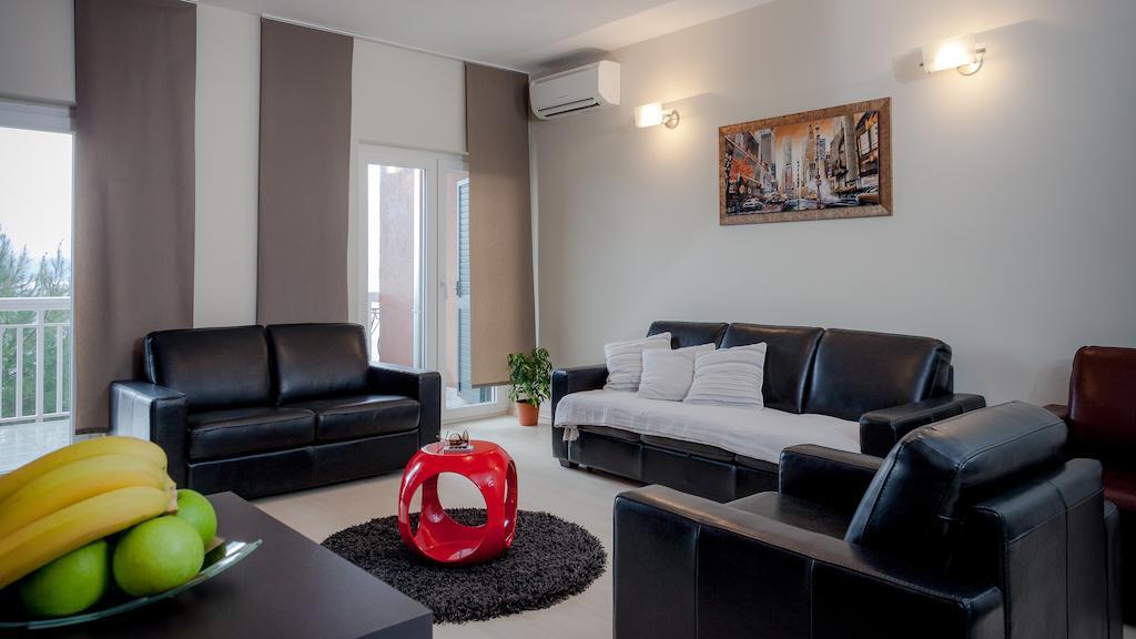 Apartments Toni Omiš Kamer foto